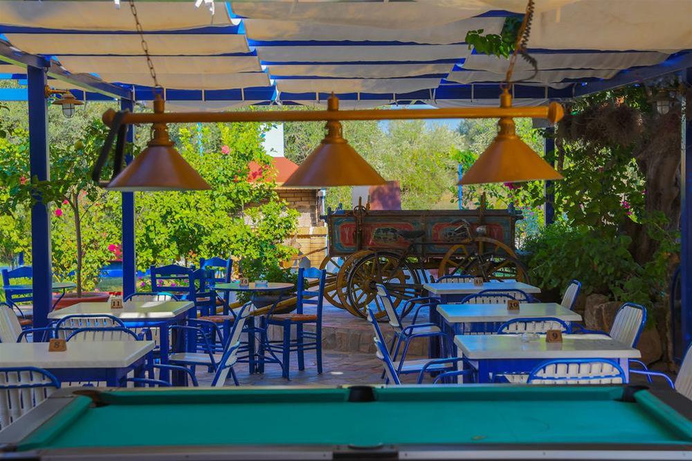 Filoxenia Hotel - Apartments
