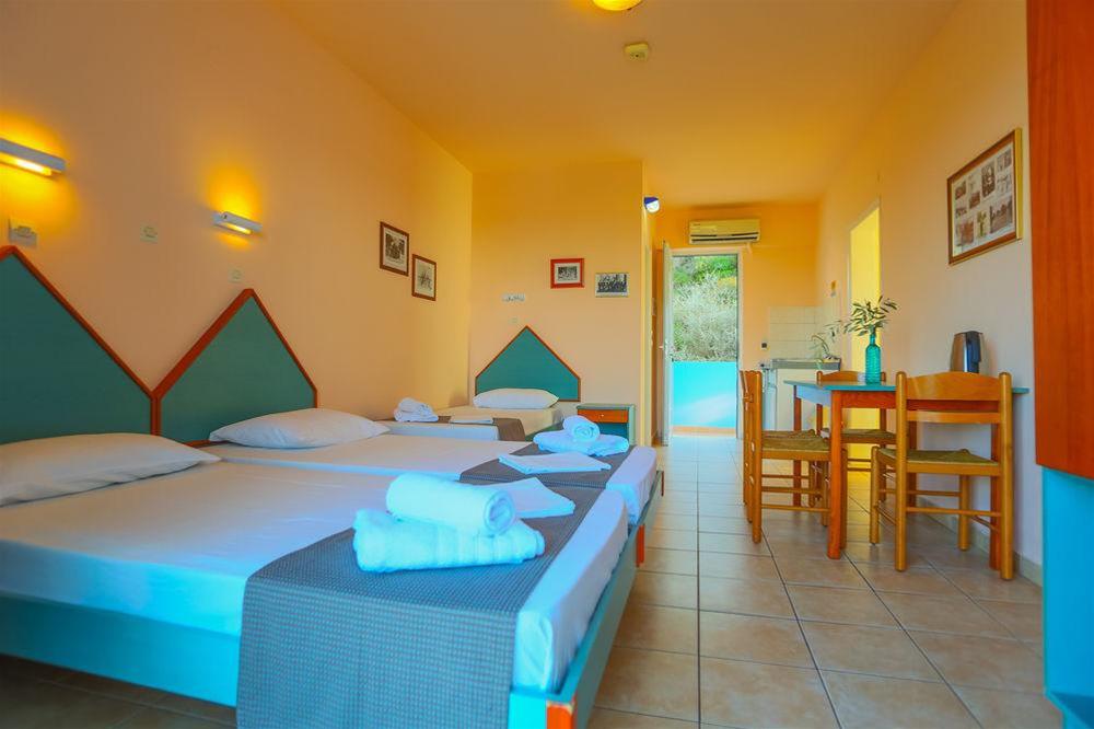Filoxenia Hotel - Apartments