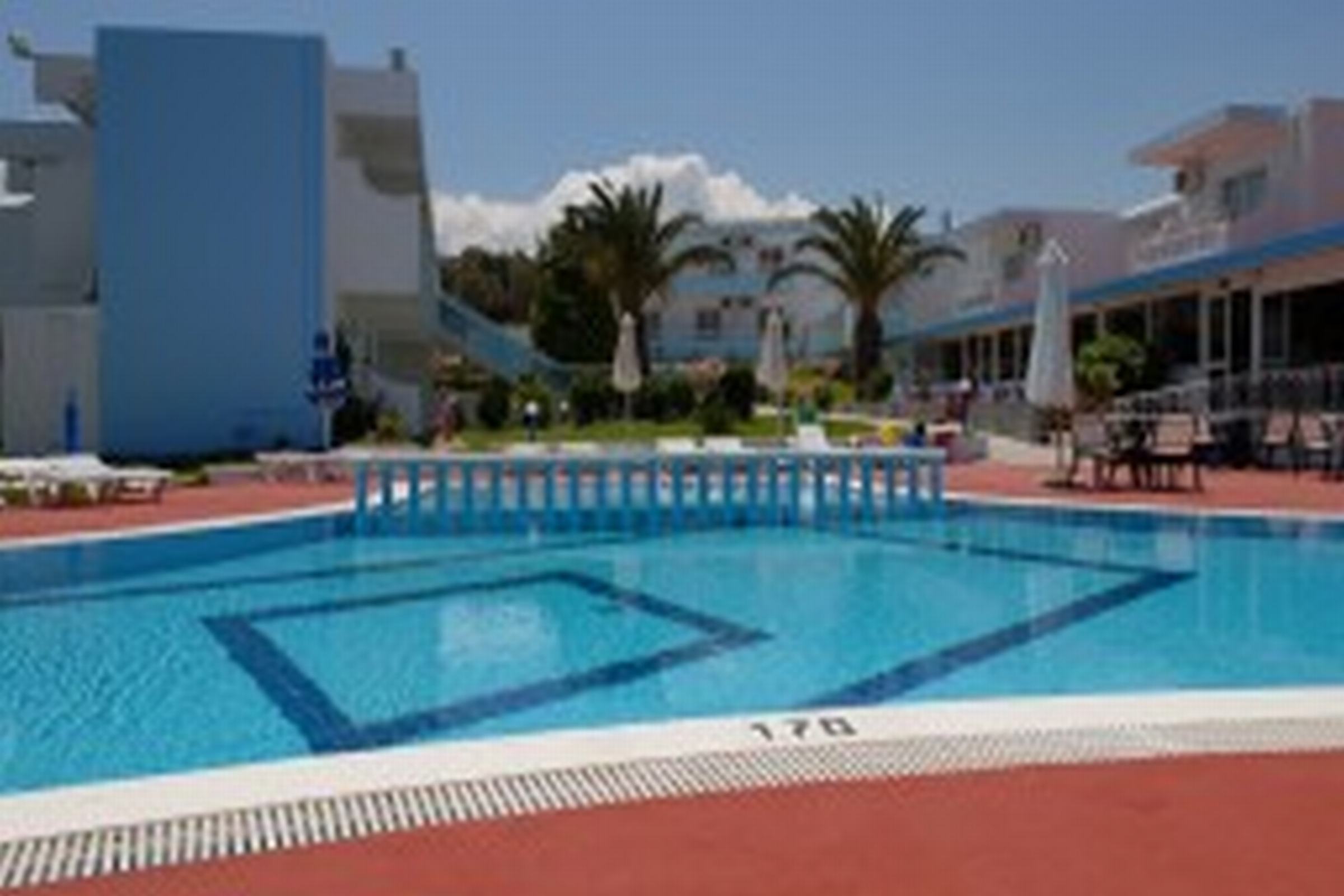 Summer View Hotel