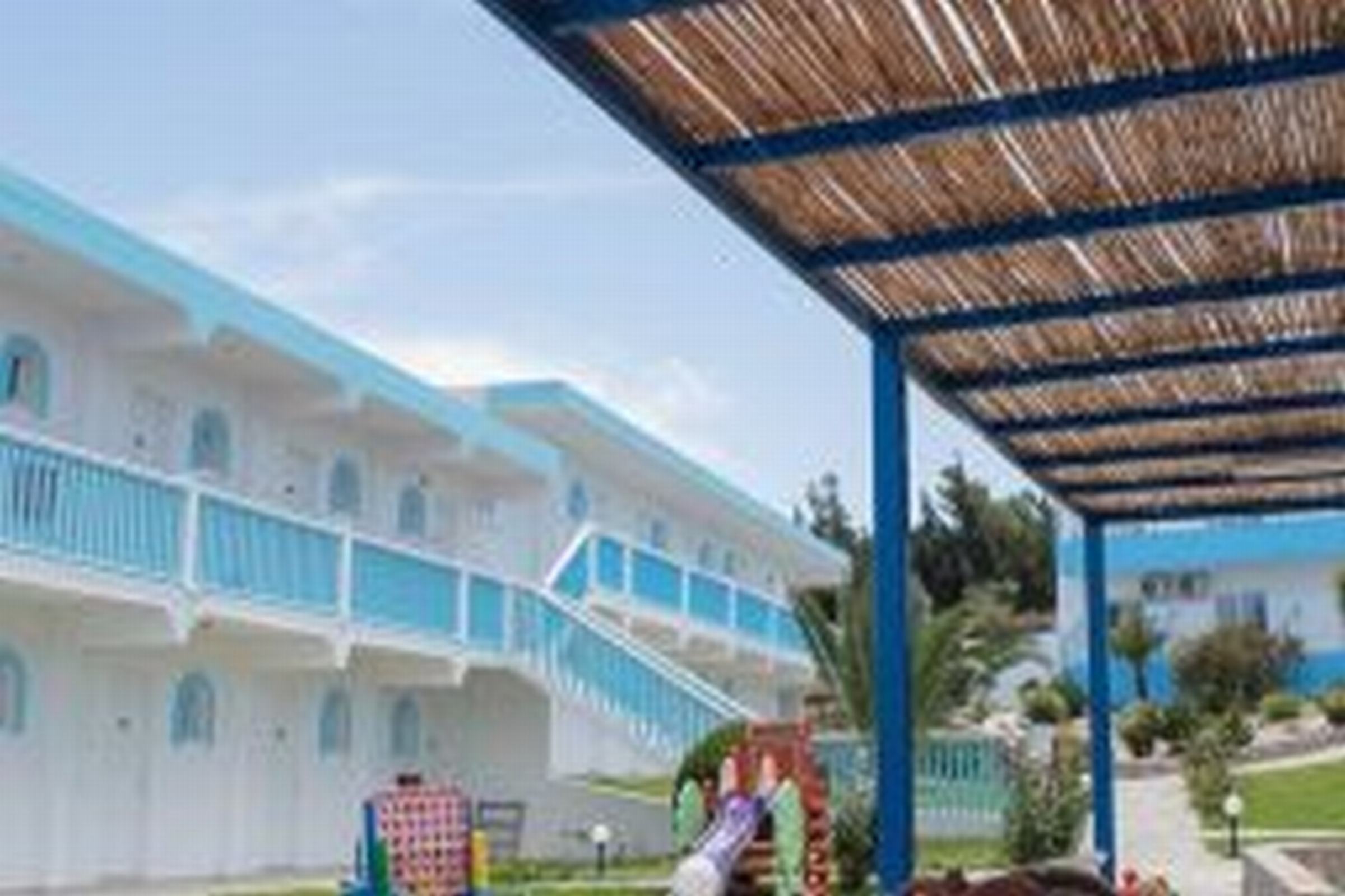 Summer View Hotel