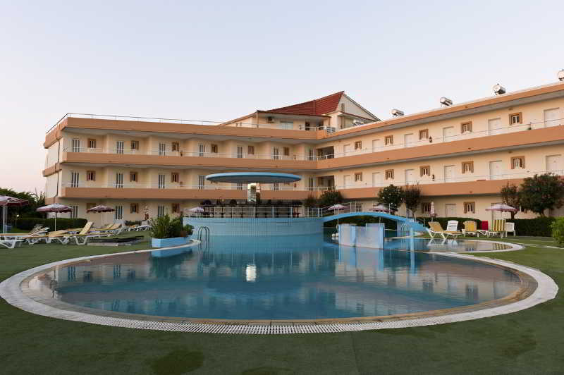 Bayside Hotel Katsaras
