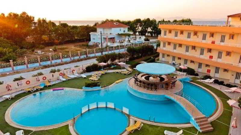 Bayside Hotel Katsaras