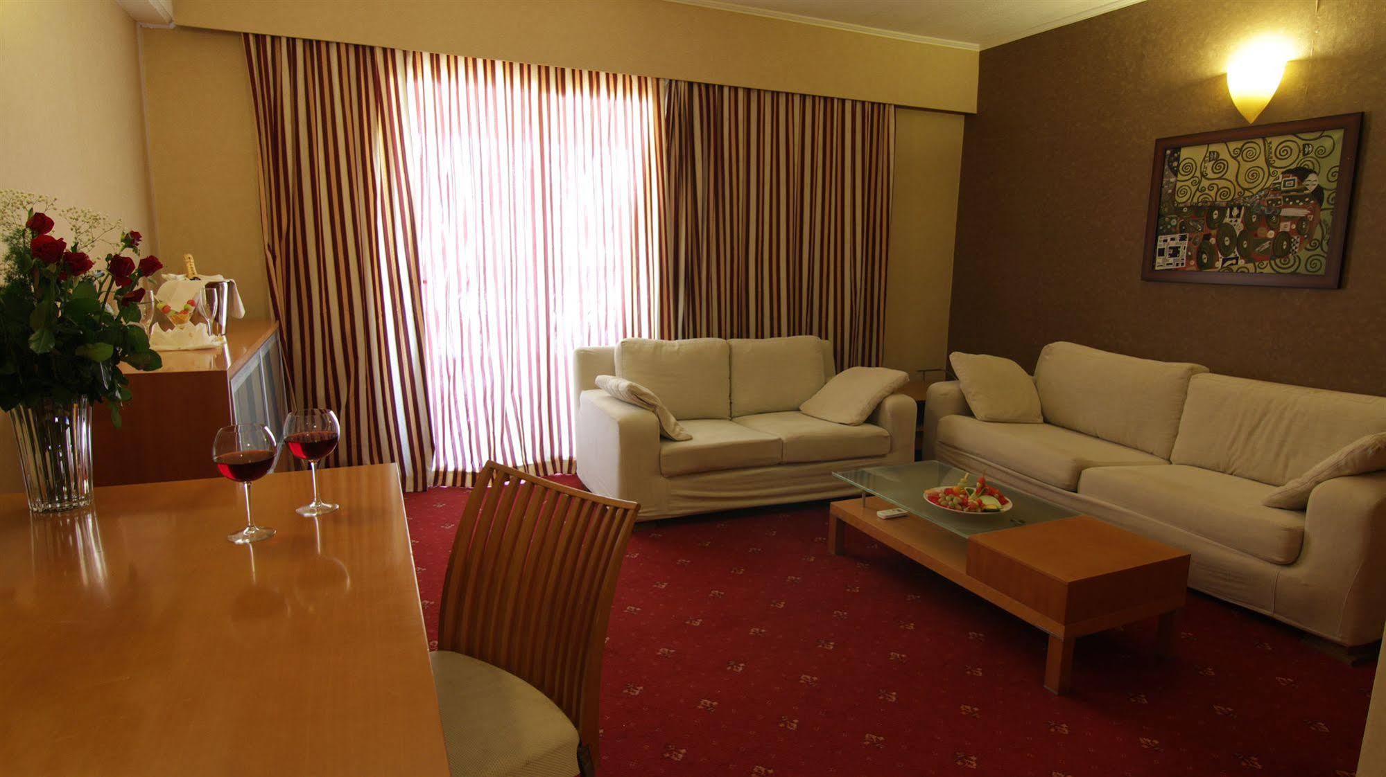 Forum Beach - Dodeca Sea Resort