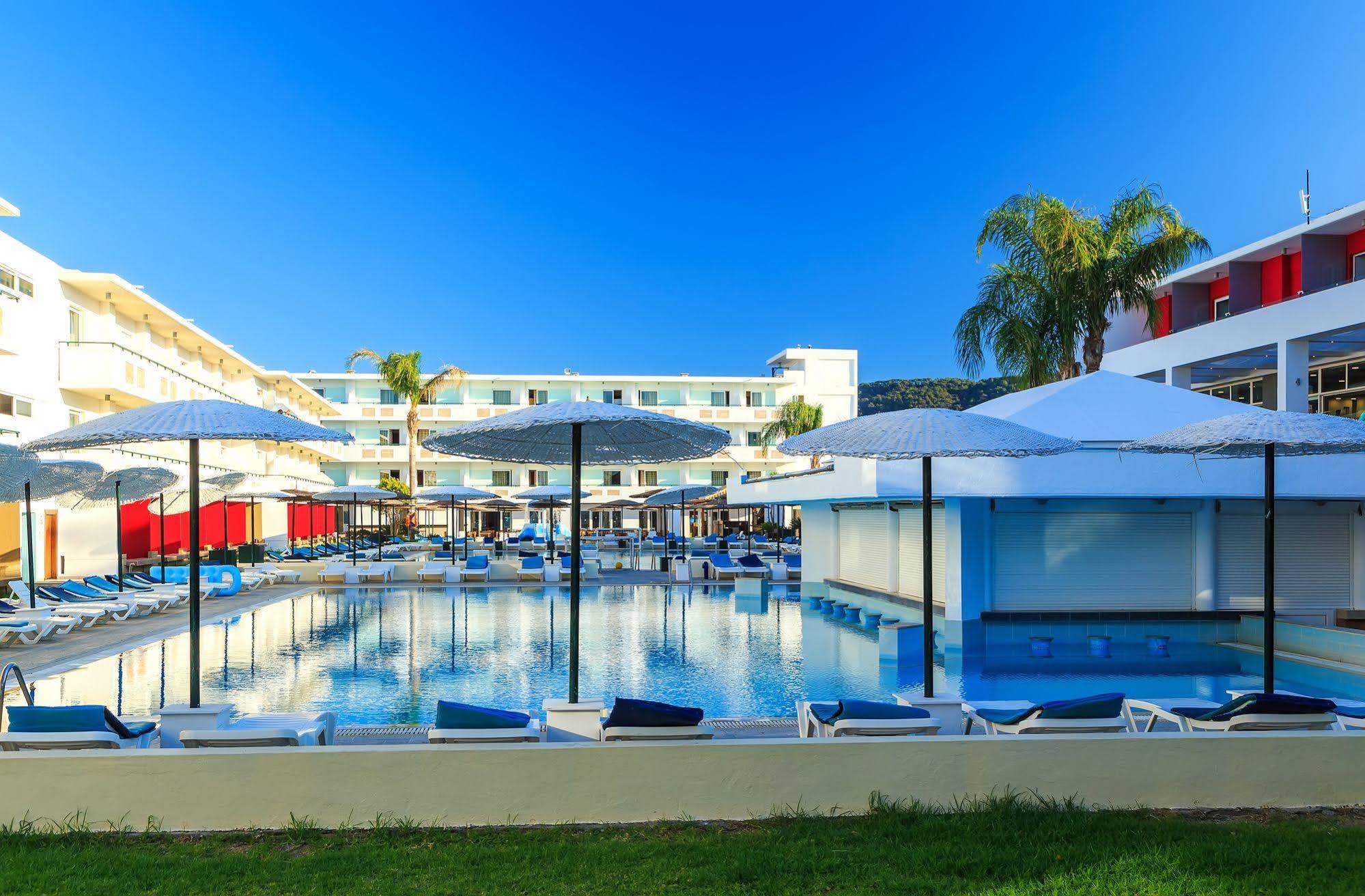 Forum Beach - Dodeca Sea Resort