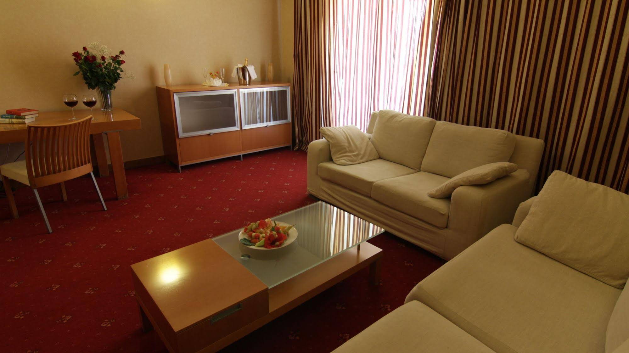 Forum Beach - Dodeca Sea Resort