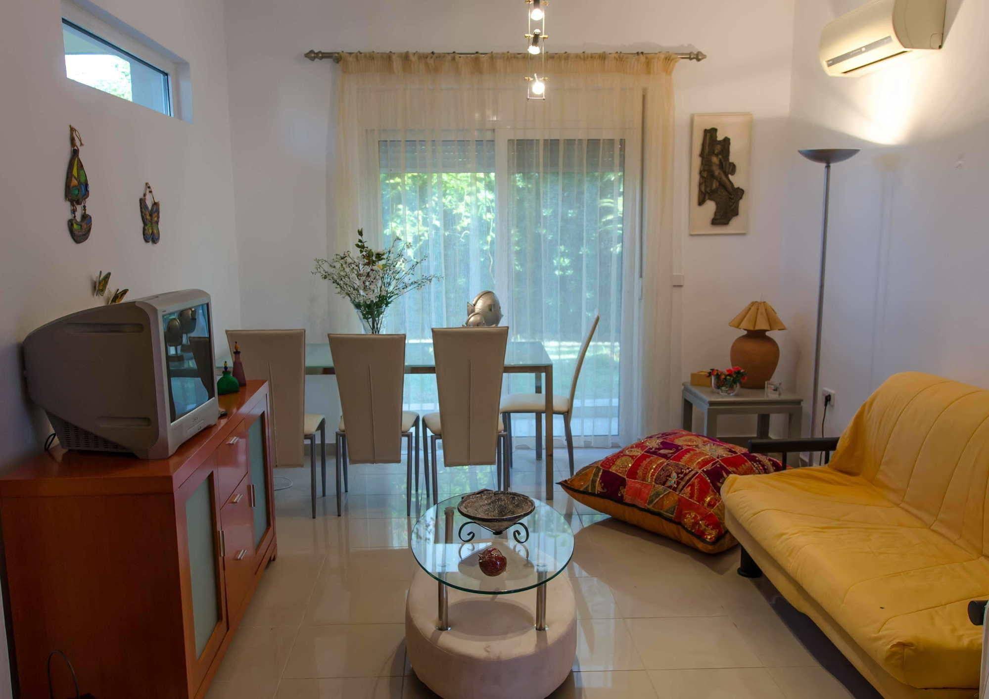 GOJI Vegan Hotel