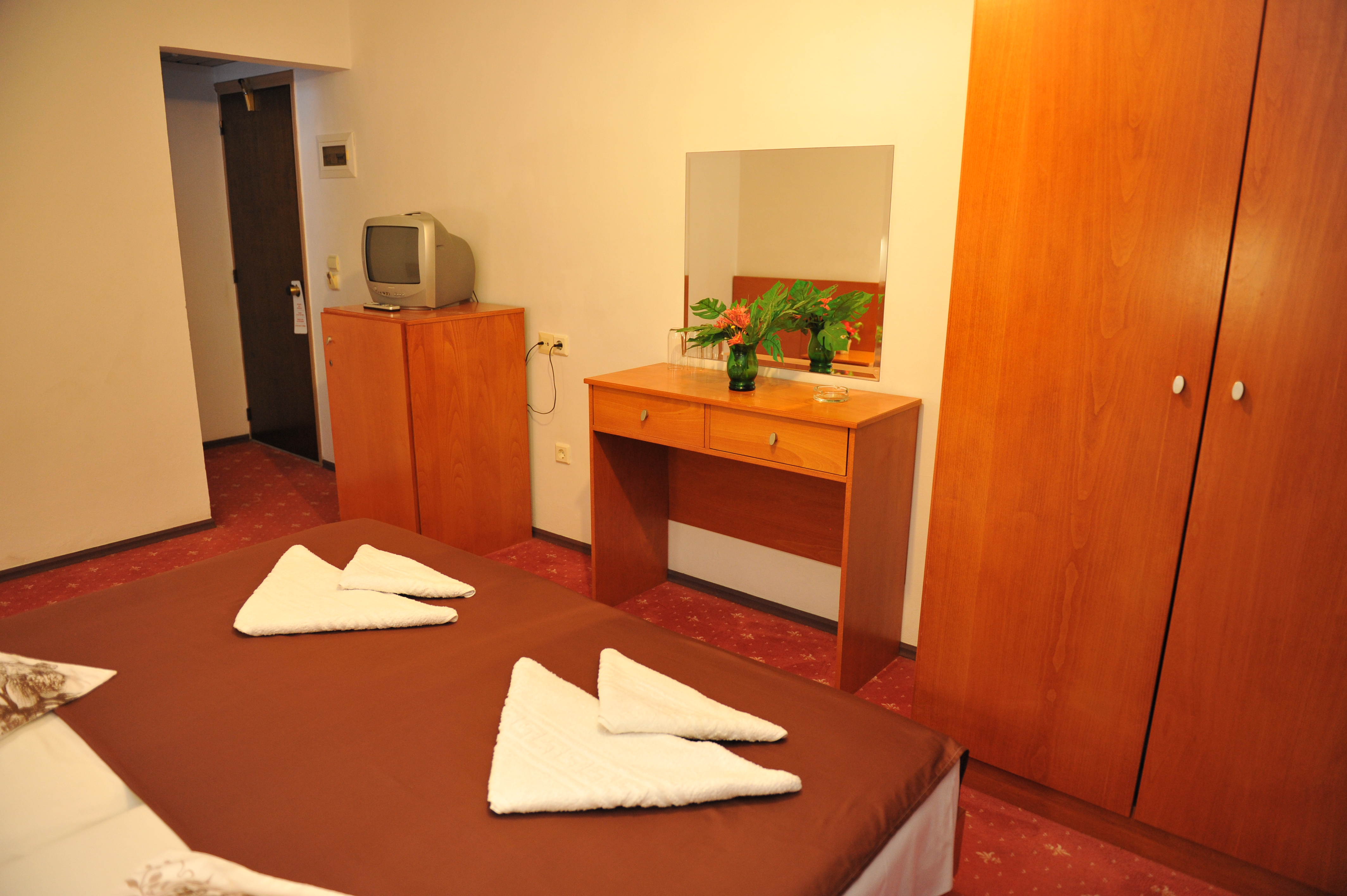 Heleni Beach Hotel