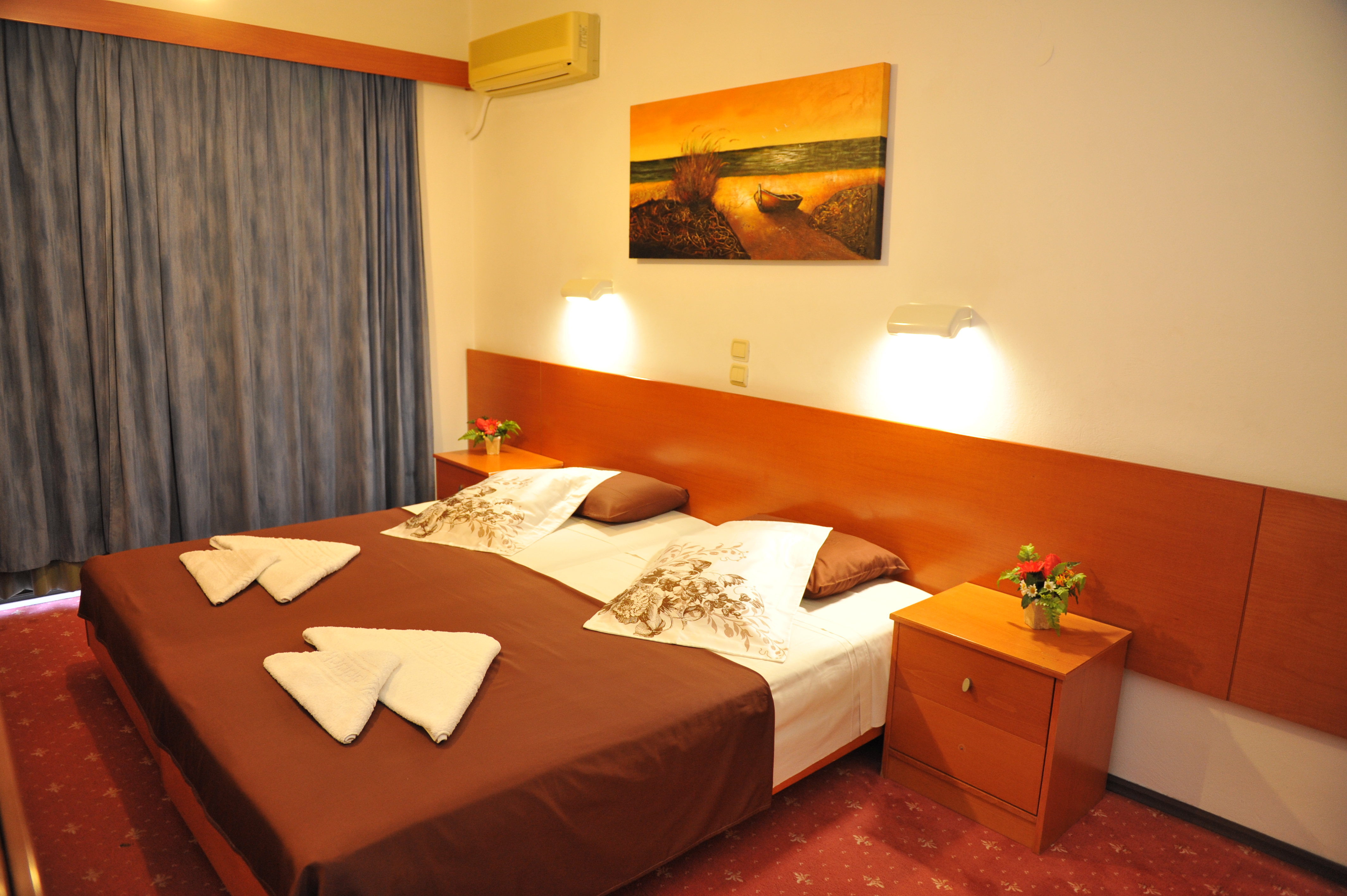 Heleni Beach Hotel
