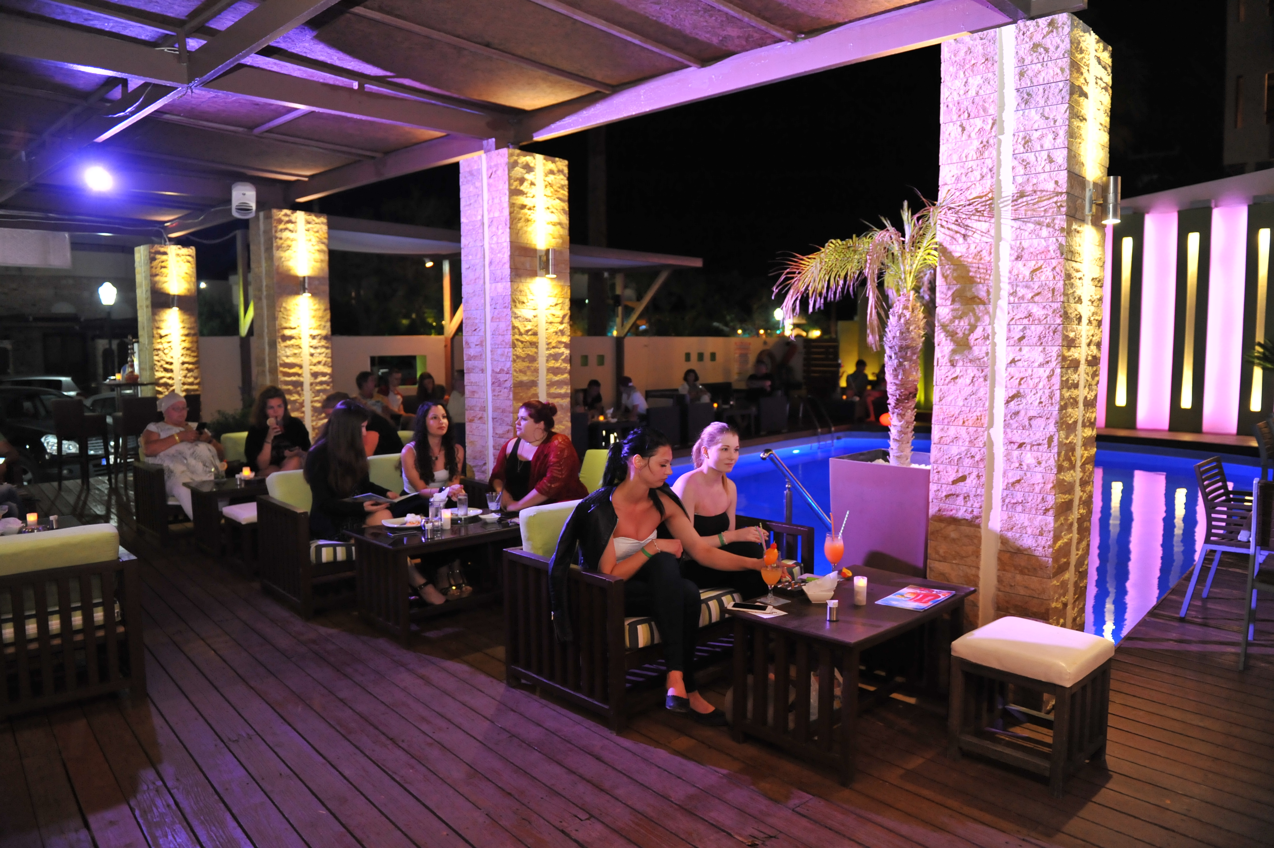Heleni Beach Hotel