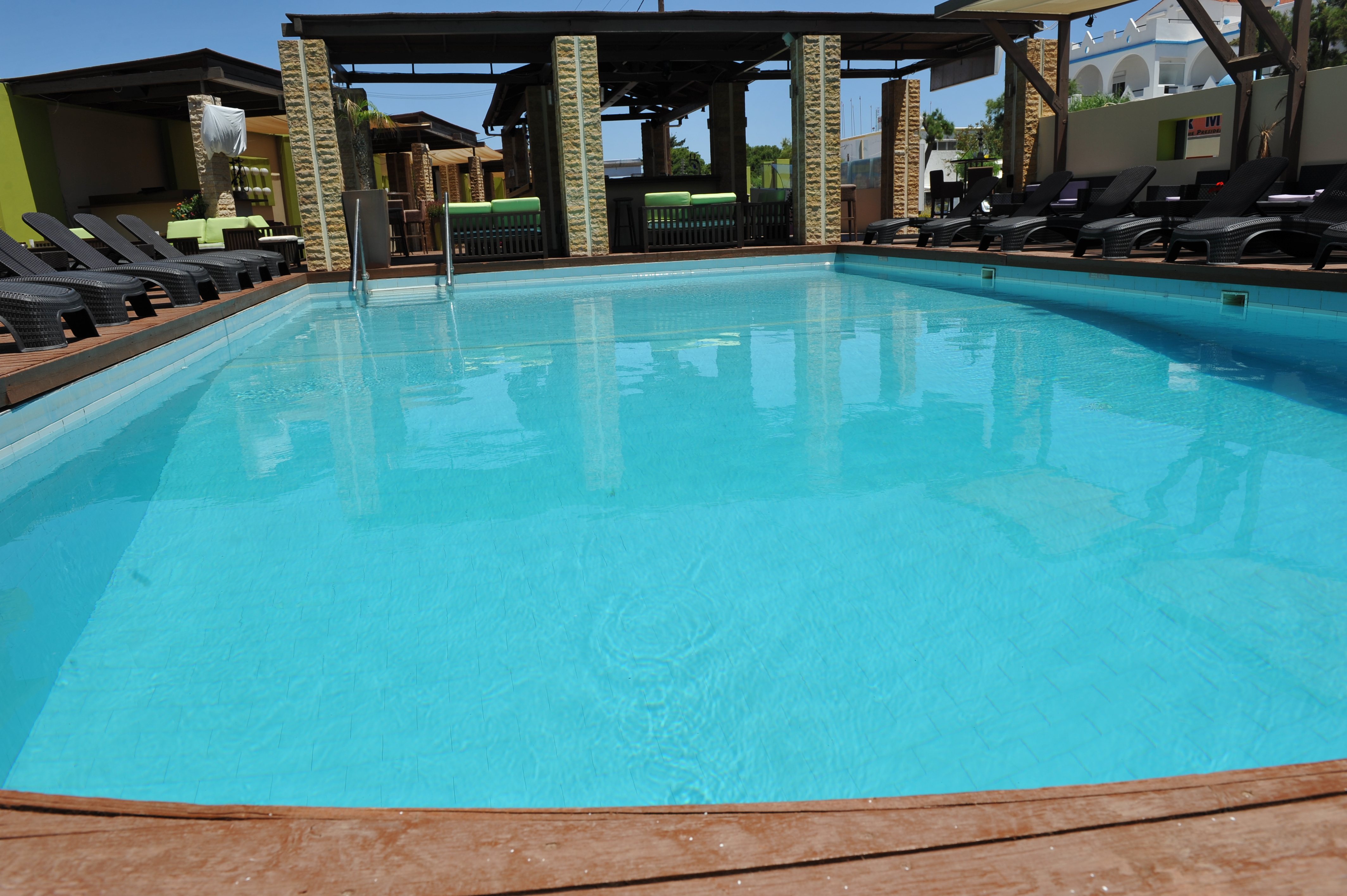 Heleni Beach Hotel
