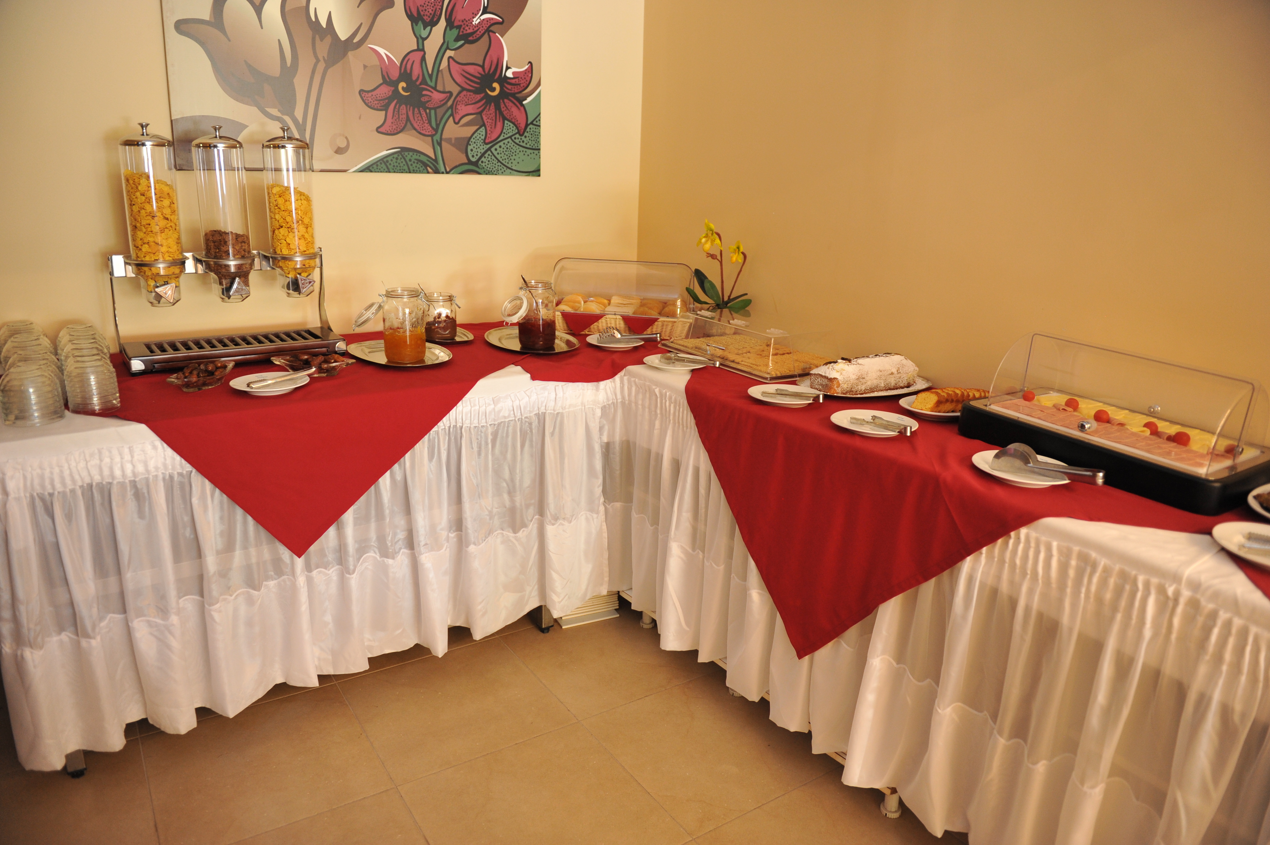 Heleni Beach Hotel