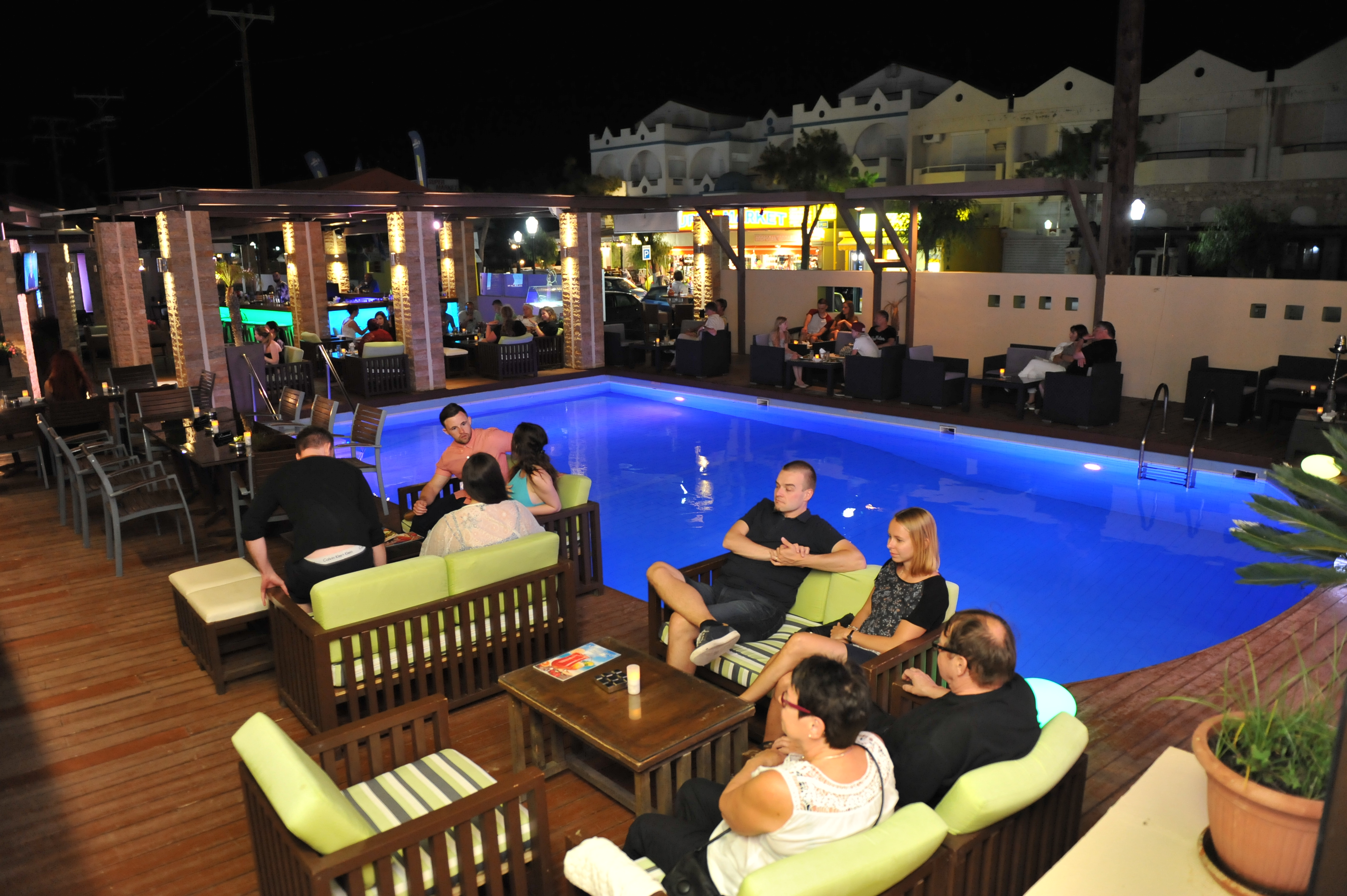 Heleni Beach Hotel