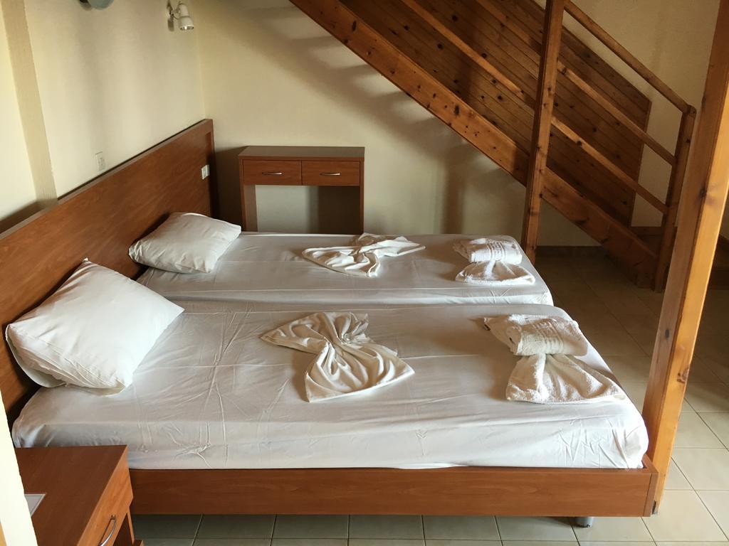 Ilyssion Holidays Apartments & Studios