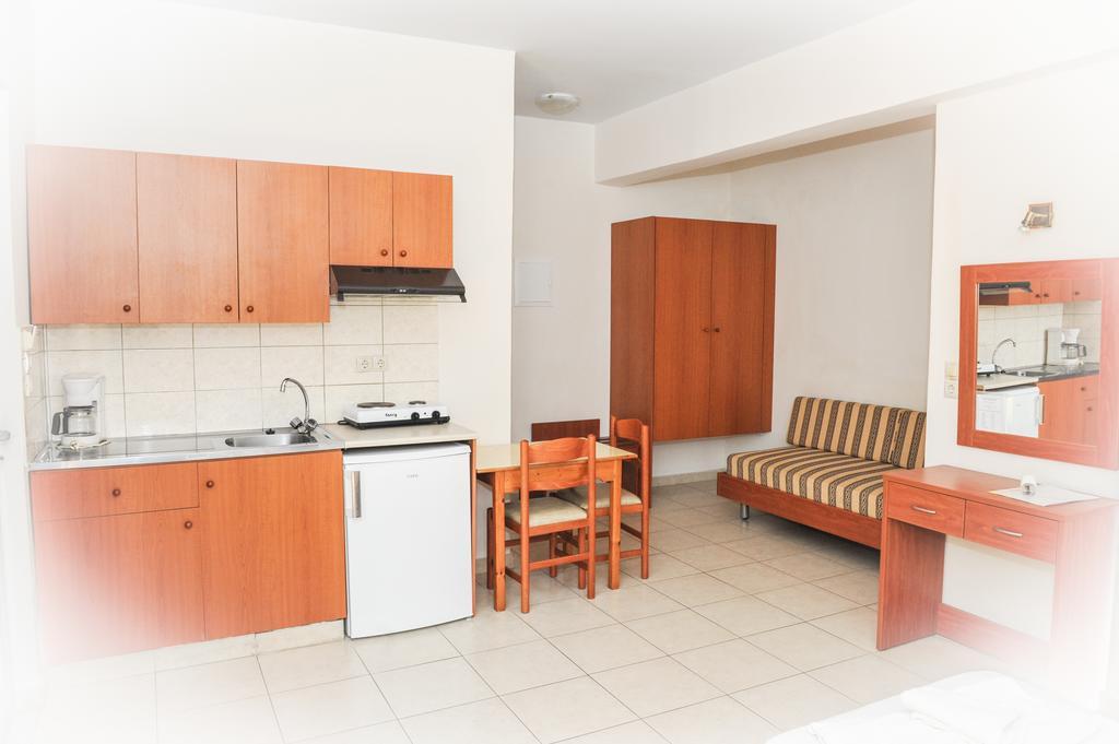 Ilyssion Holidays Apartments & Studios