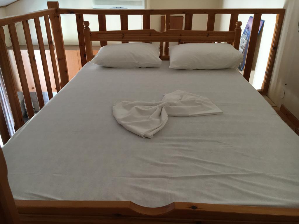 Ilyssion Holidays Apartments & Studios