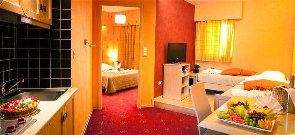 The Residence - Adults Only