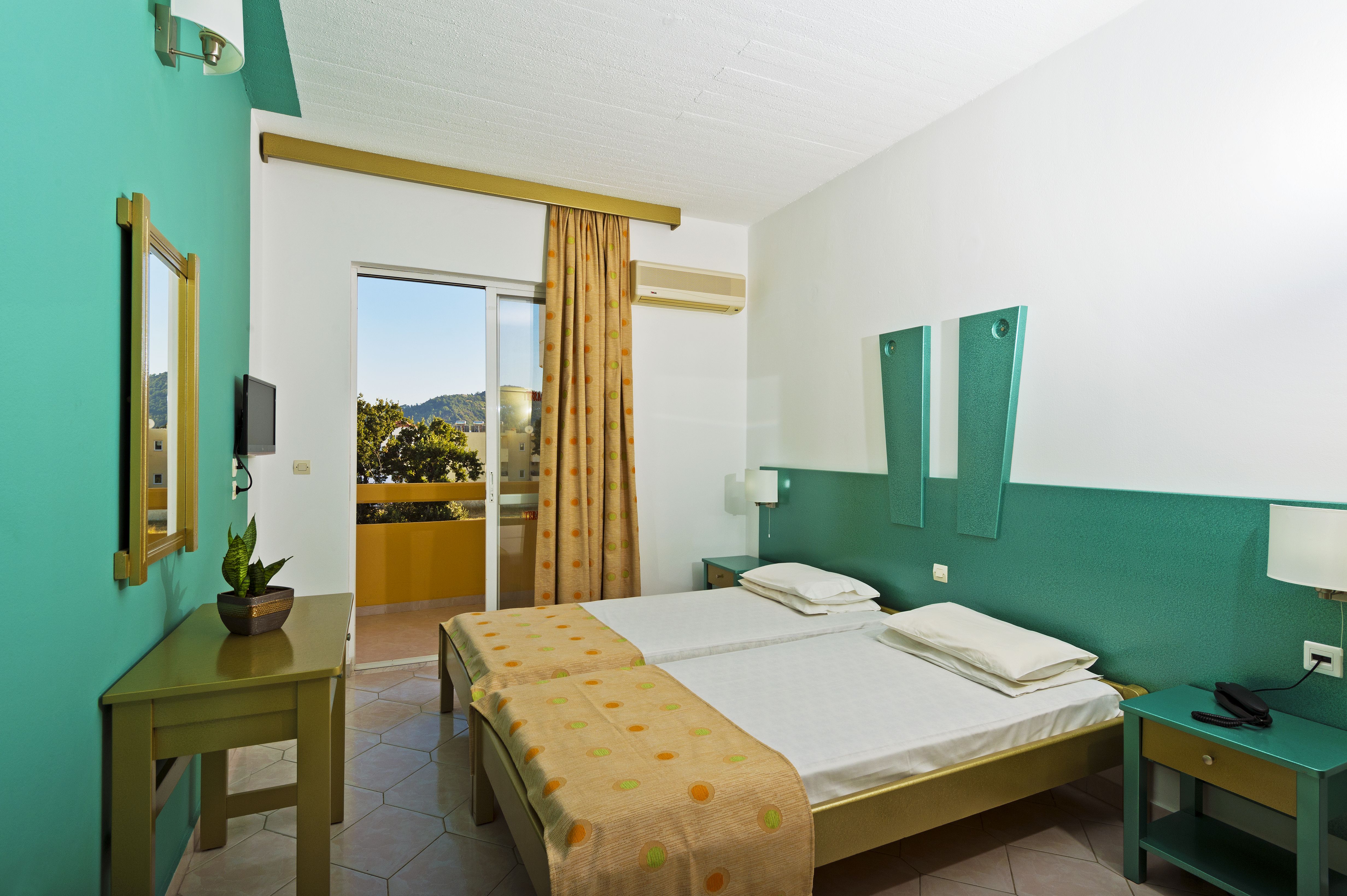 Trianta Hotel