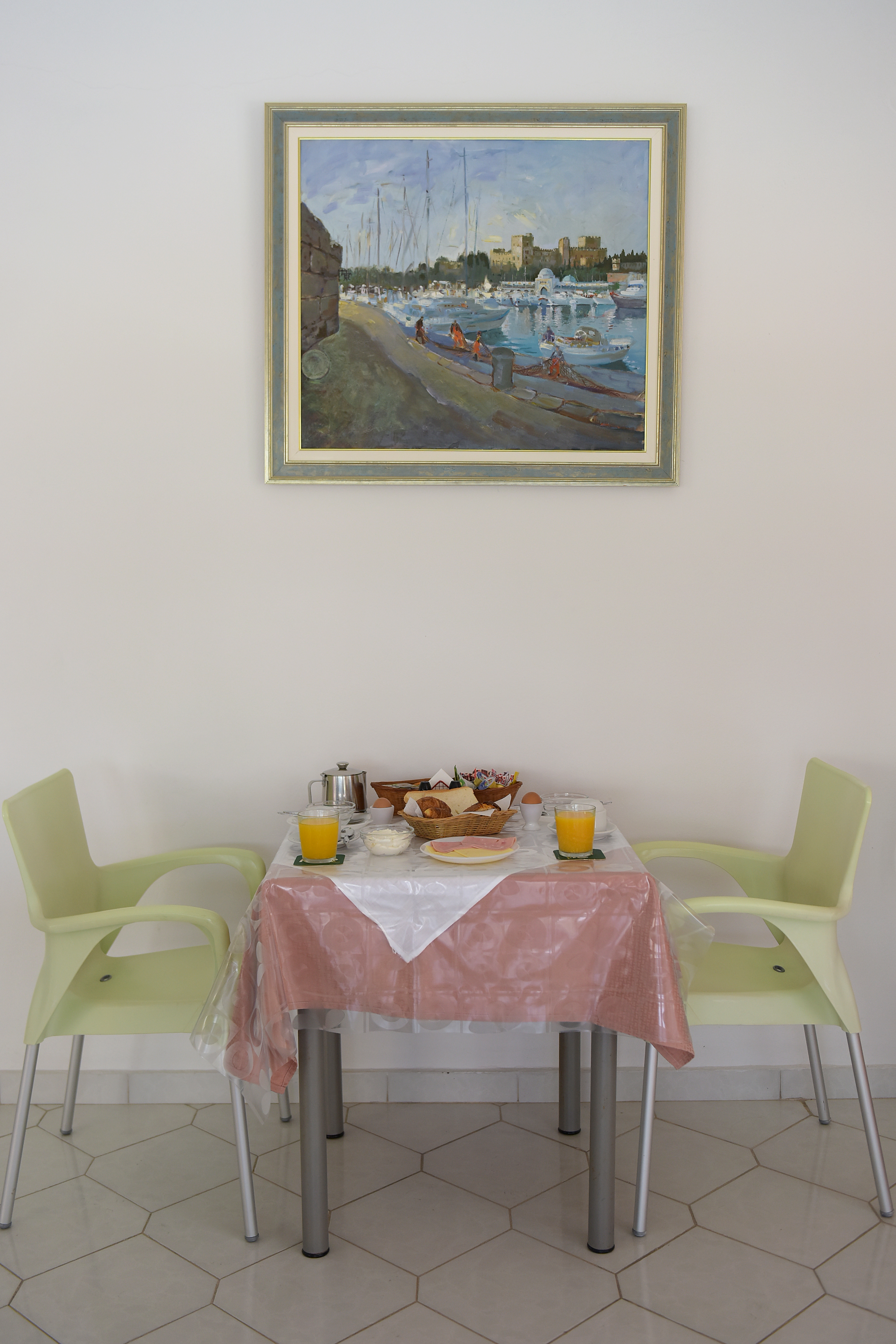 Trianta Hotel