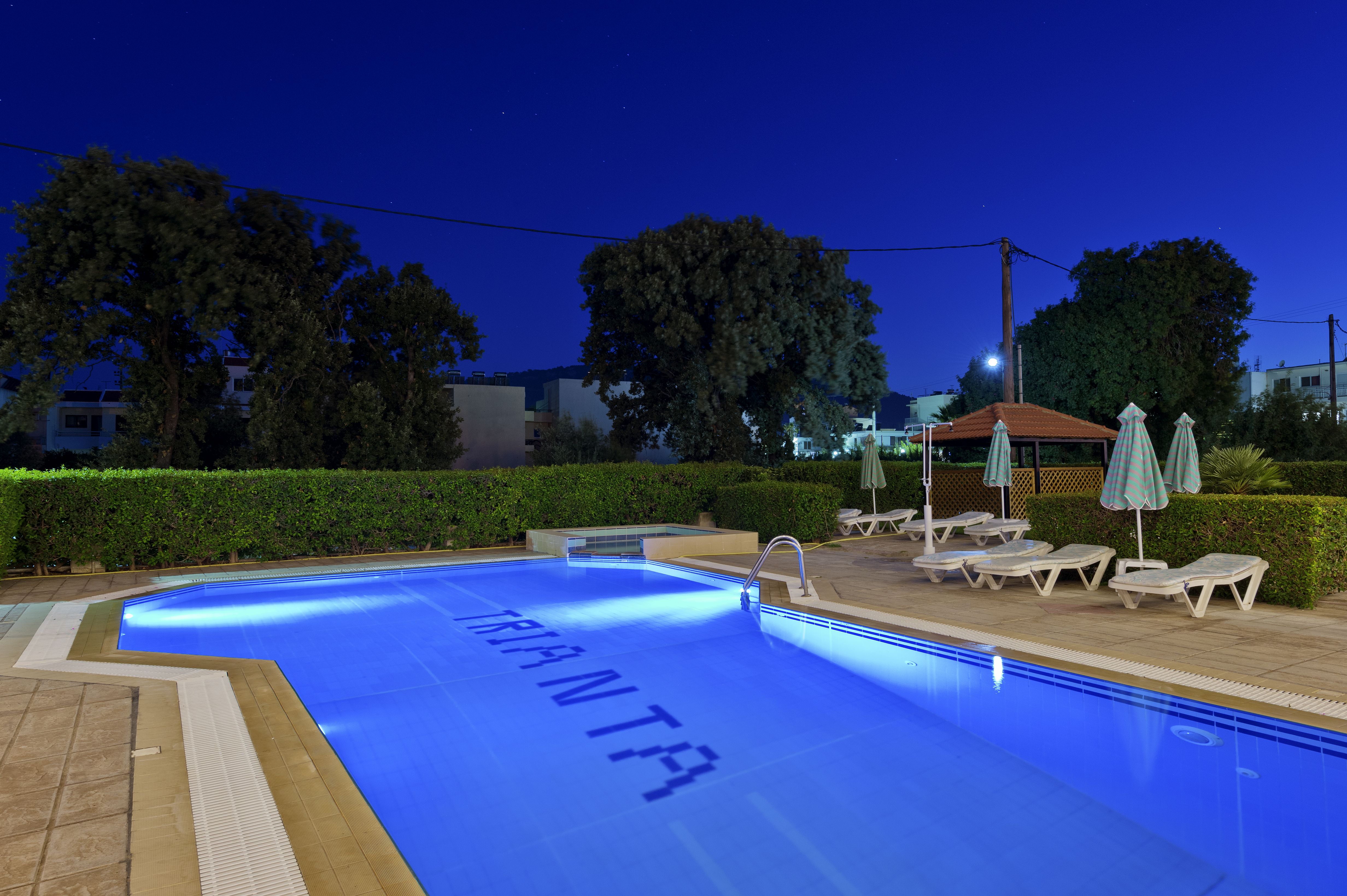 Trianta Hotel