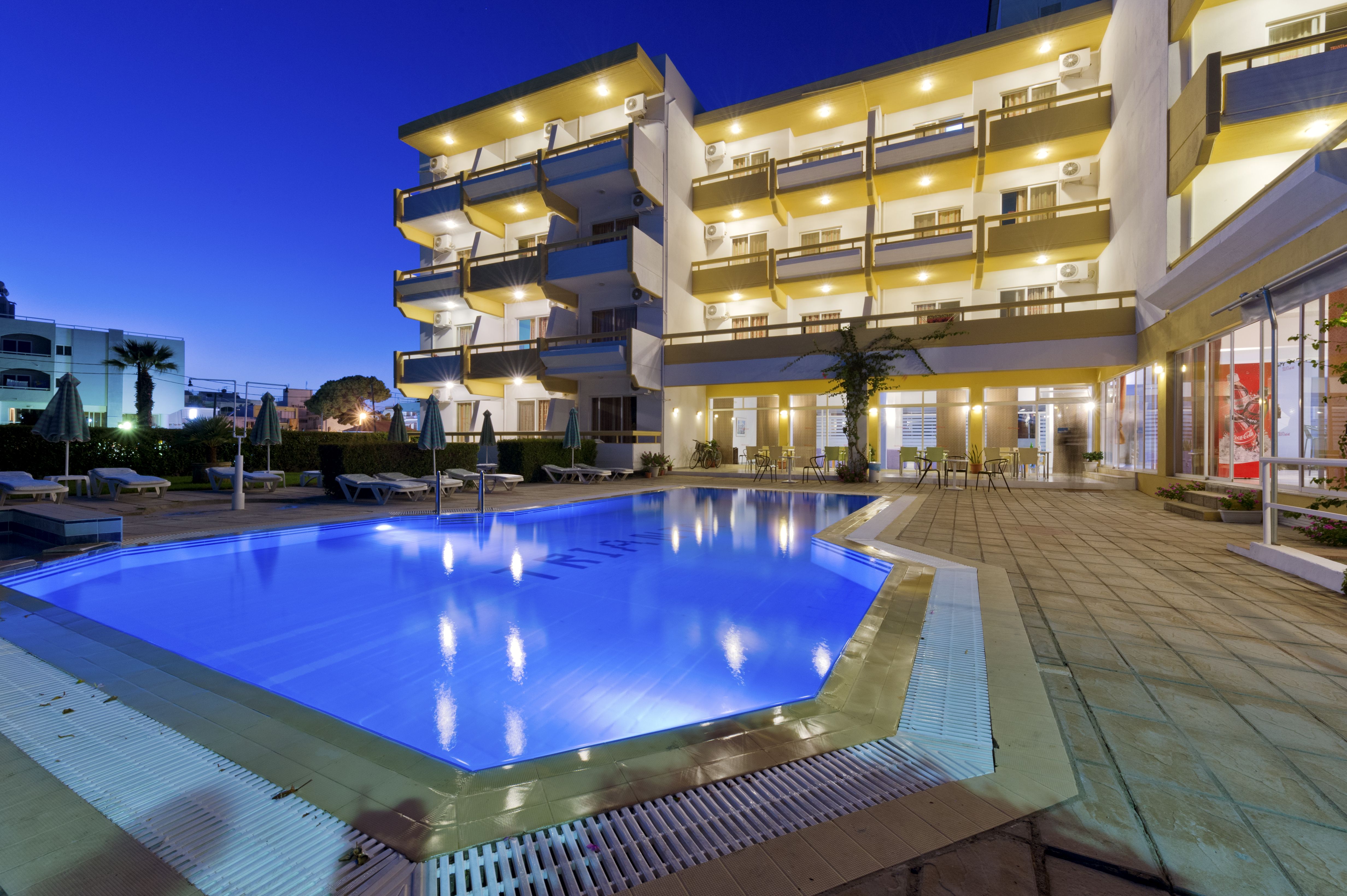 Trianta Hotel