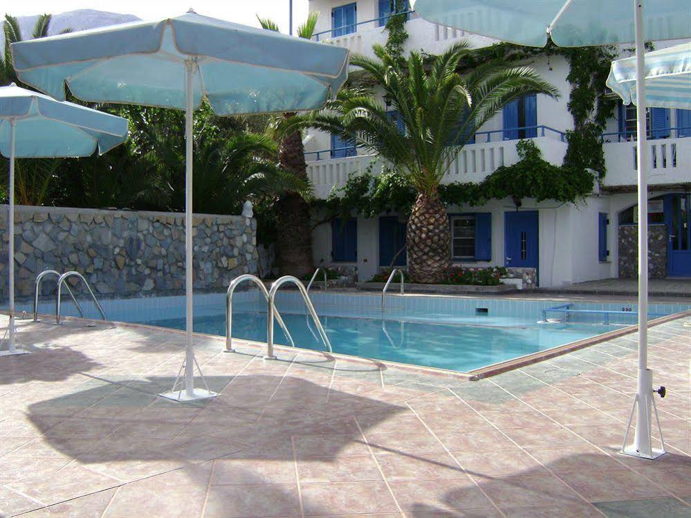 Chris Apartments