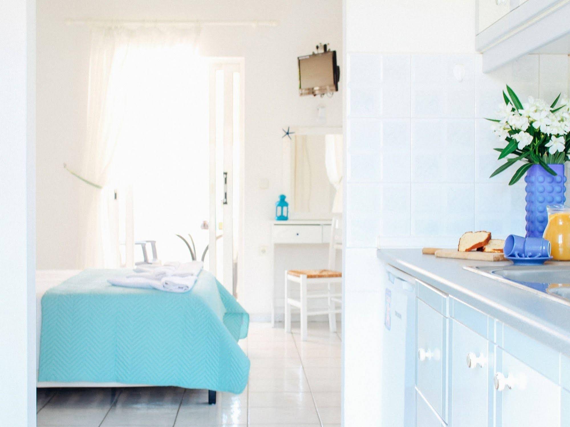 Klima Paradise Beachfront Studios & Apartments