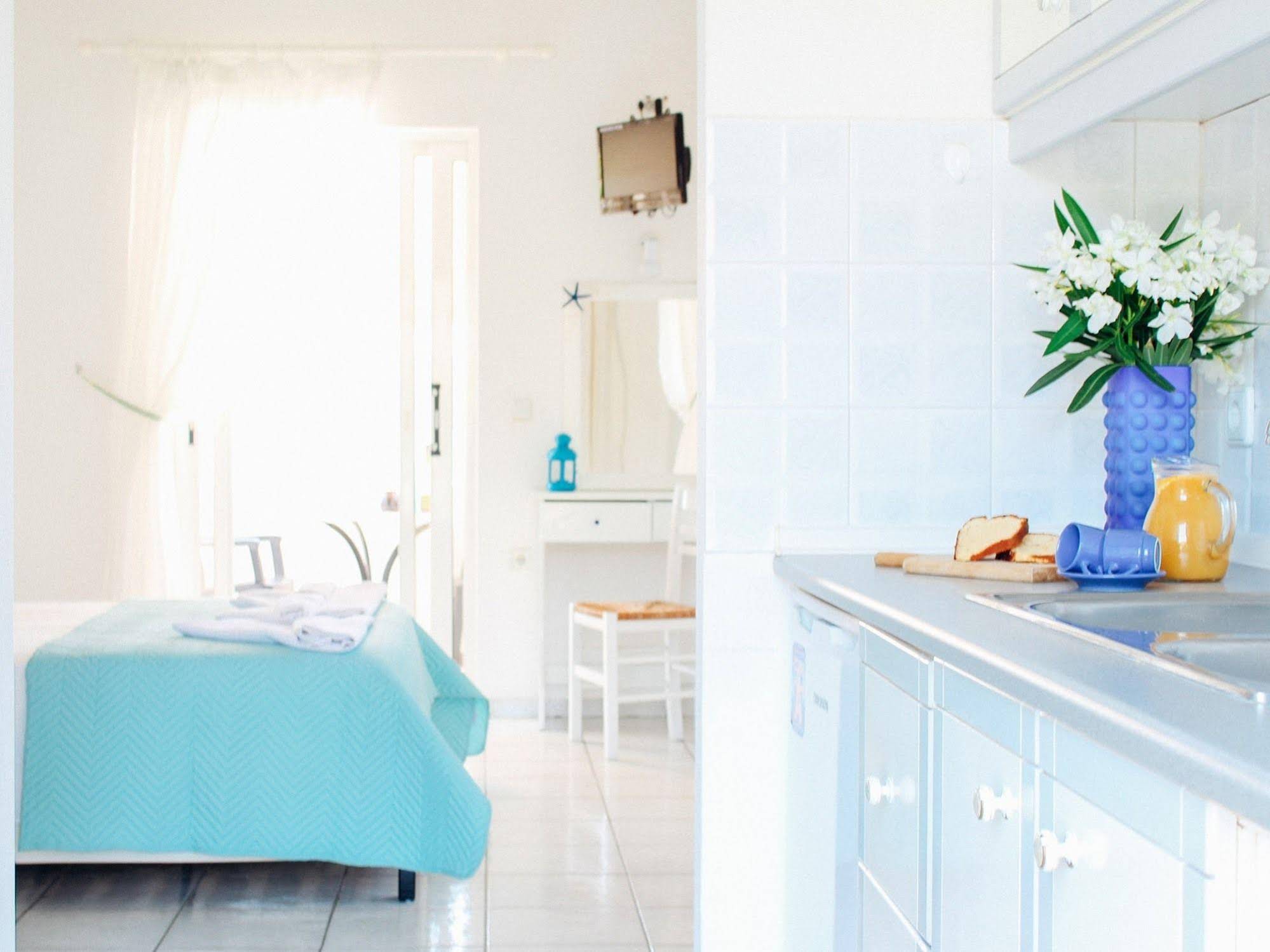 Klima Paradise Beachfront Studios & Apartments
