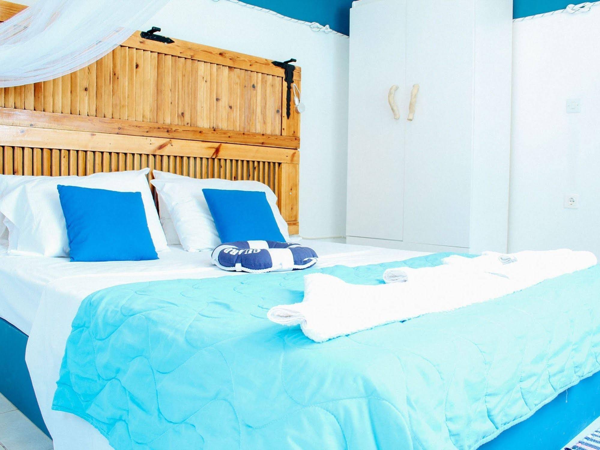 Klima Paradise Beachfront Studios & Apartments