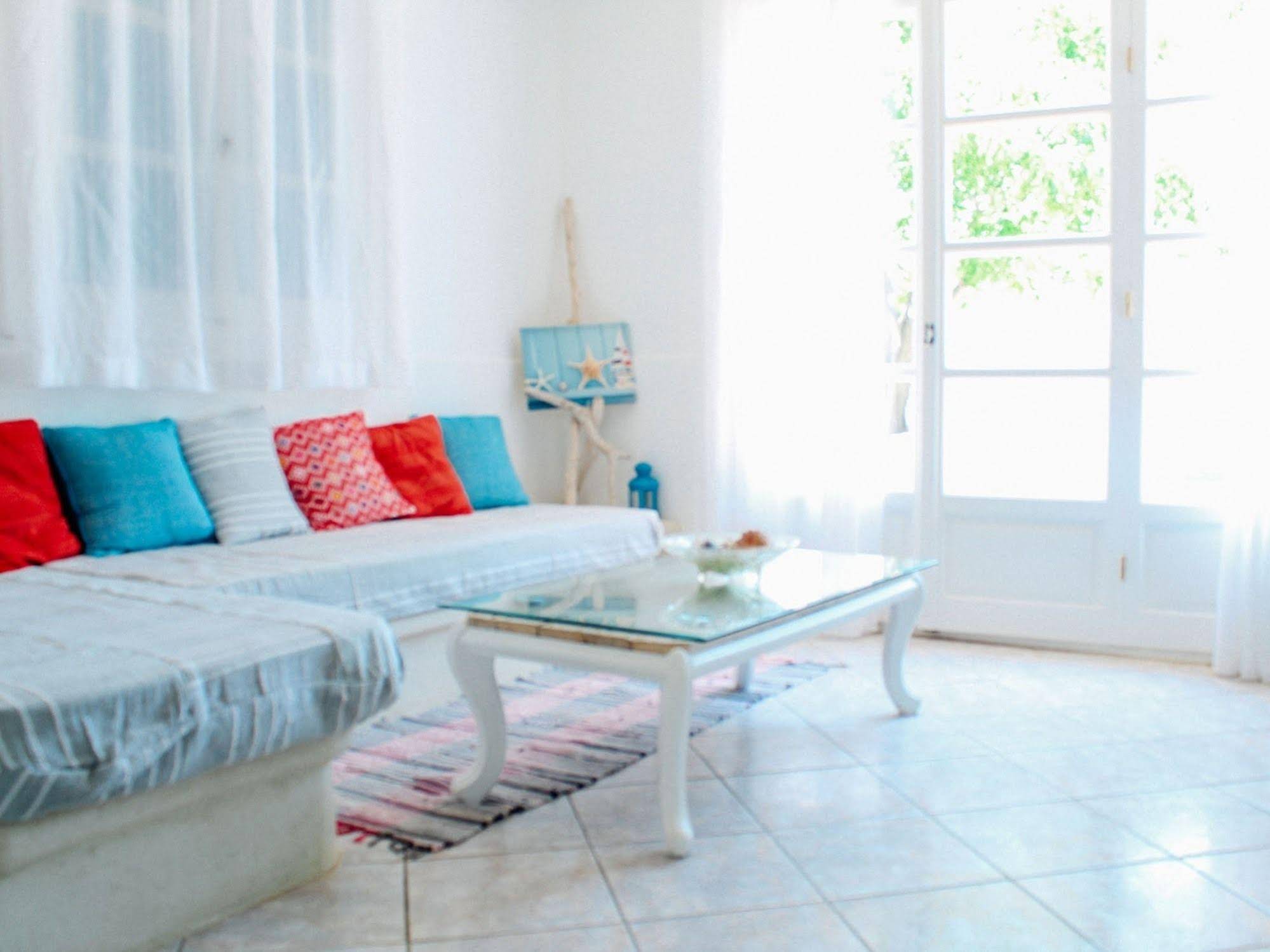 Klima Paradise Beachfront Studios & Apartments