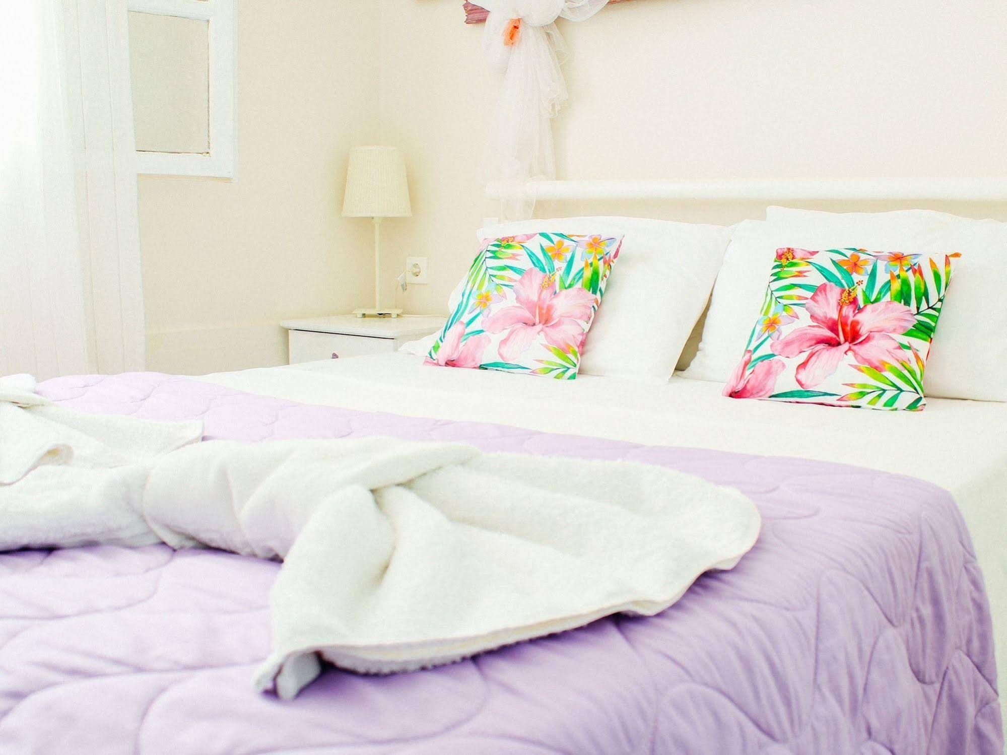 Klima Paradise Beachfront Studios & Apartments