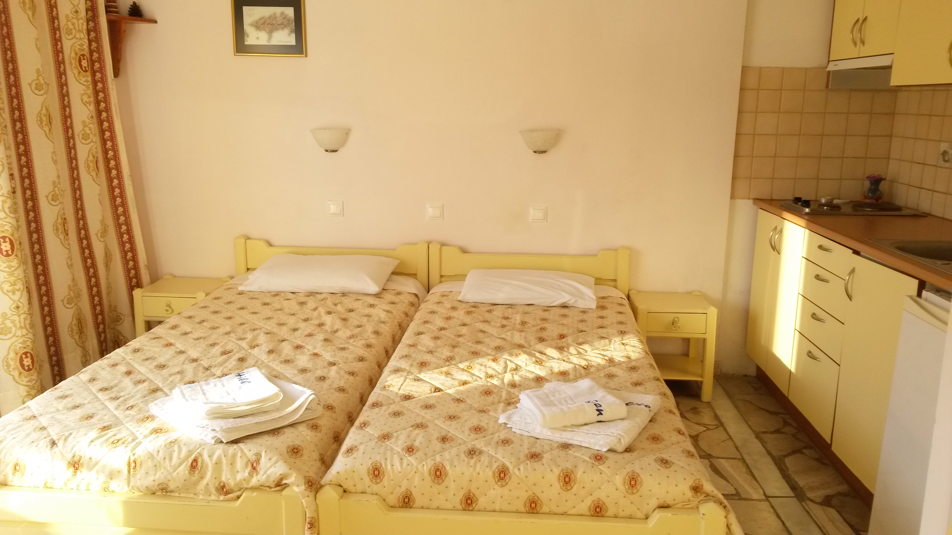 Green Hill Studios & Appartments