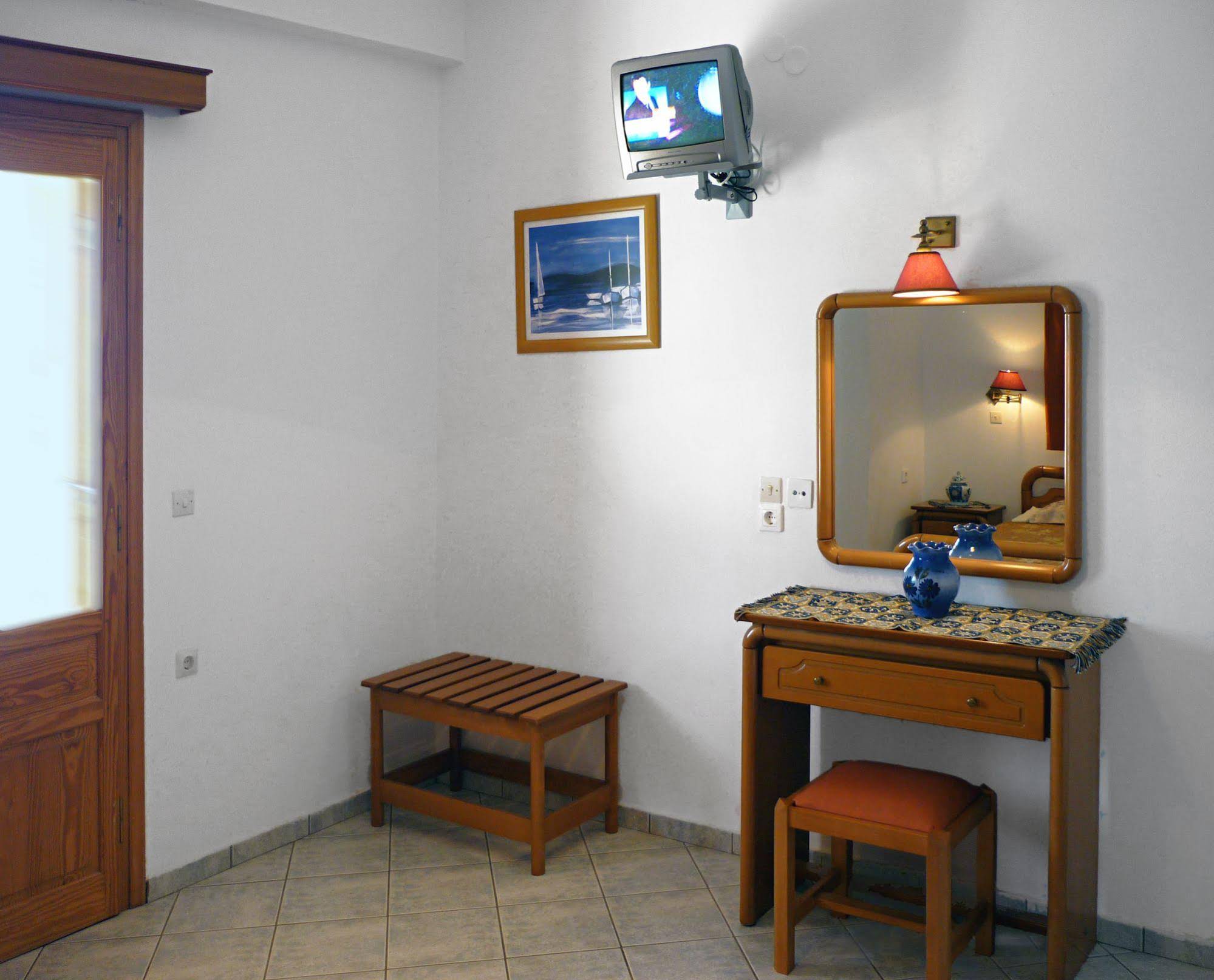 Nereides Apartments