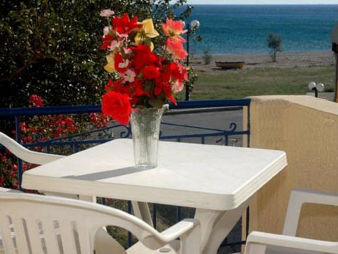 Elli Studios & Apartments