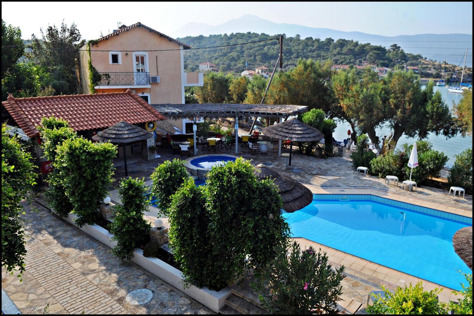 Posidonio Bay
