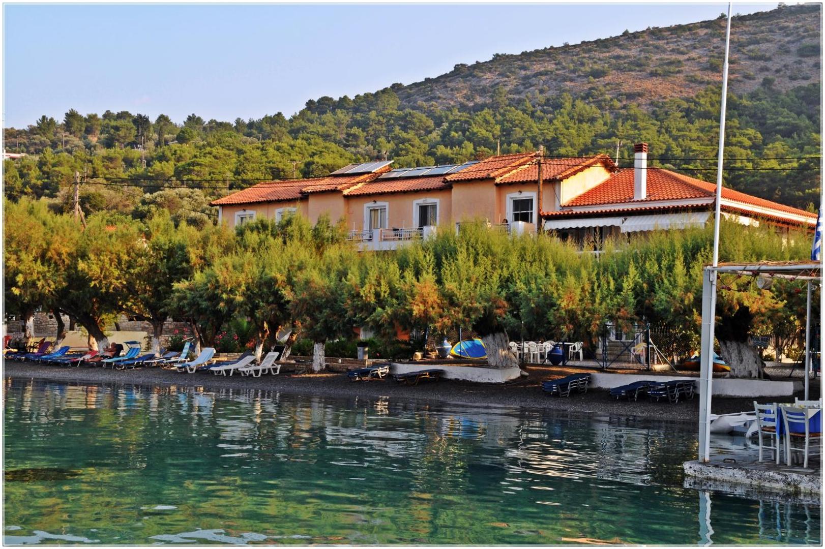 Posidonio Bay
