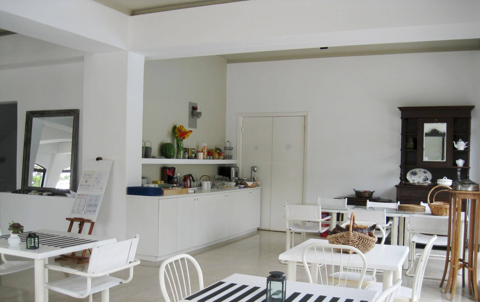 Apollon Hotel