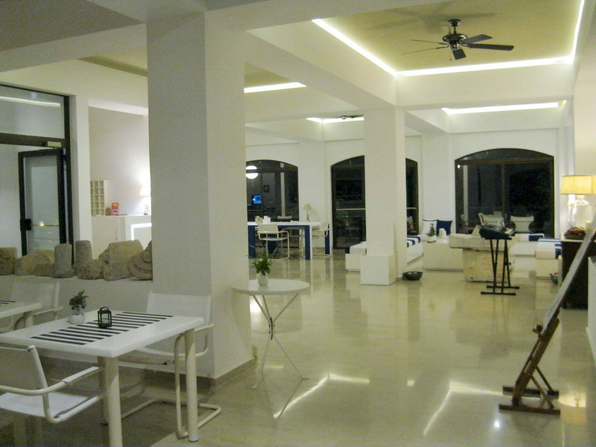 Apollon Hotel