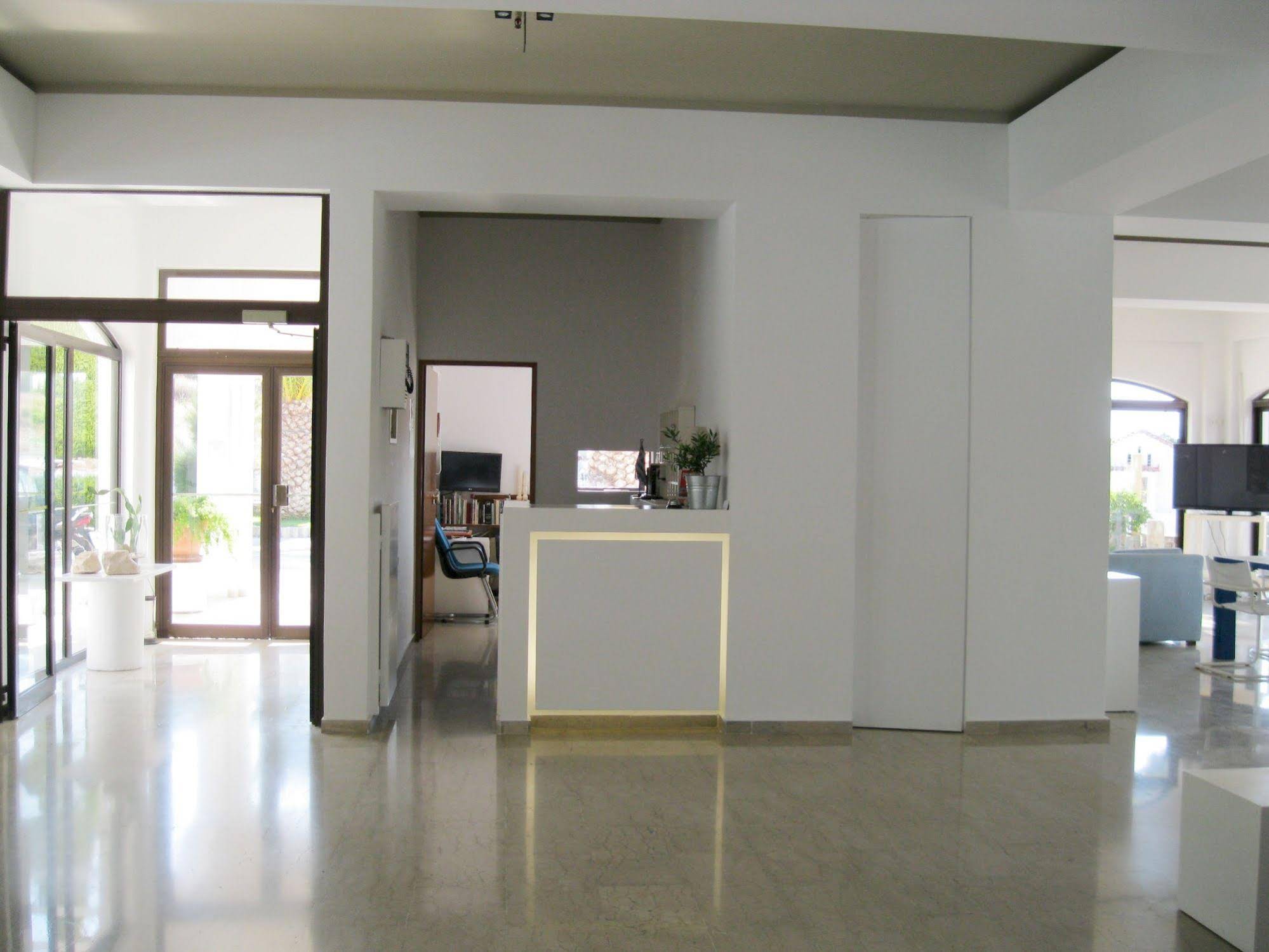 Apollon Hotel