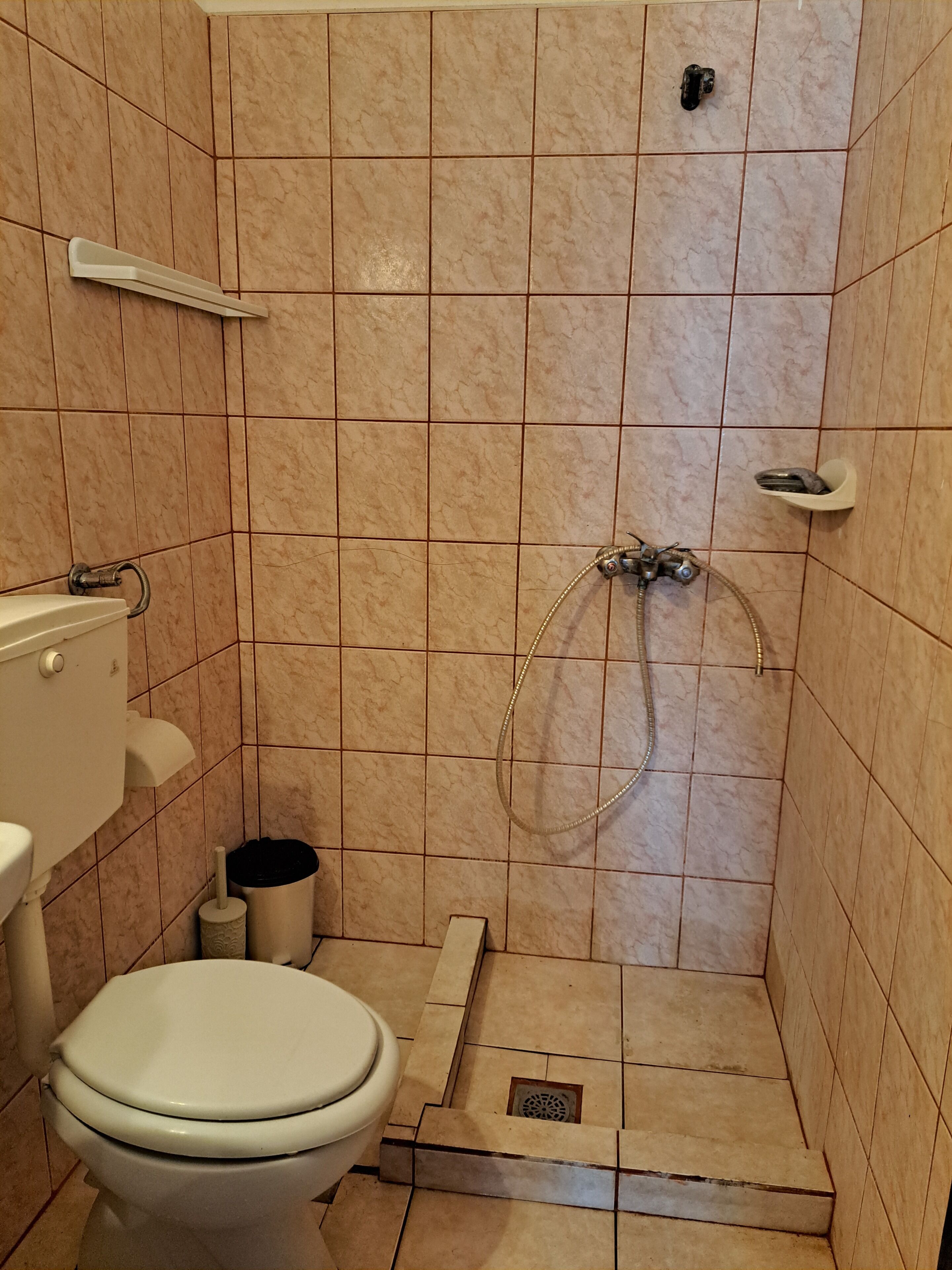 Lakis studios