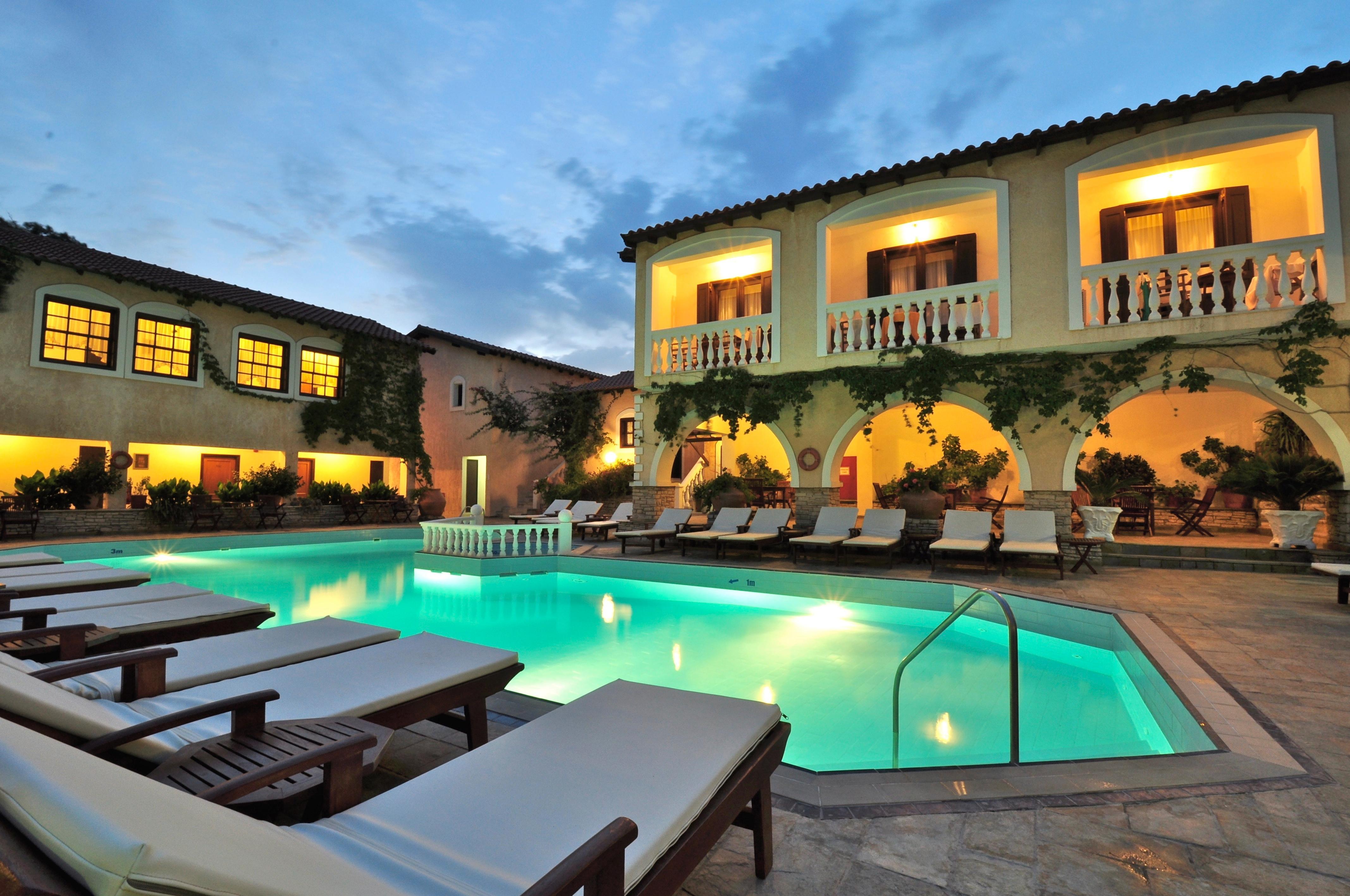 Ino Hotel & Suites