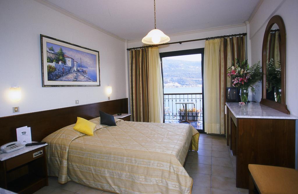 Hotel Aeolis