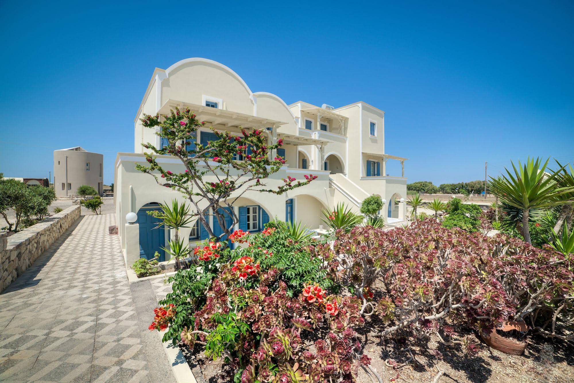Monolithia Sea Side Traditional Houses