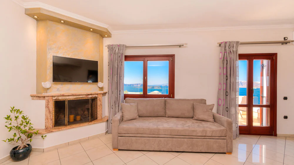 Akrotiri Apartments