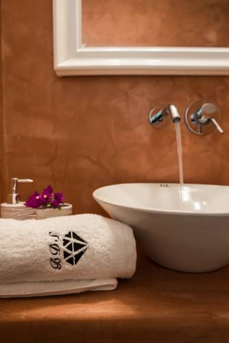 Black Diamond Suites