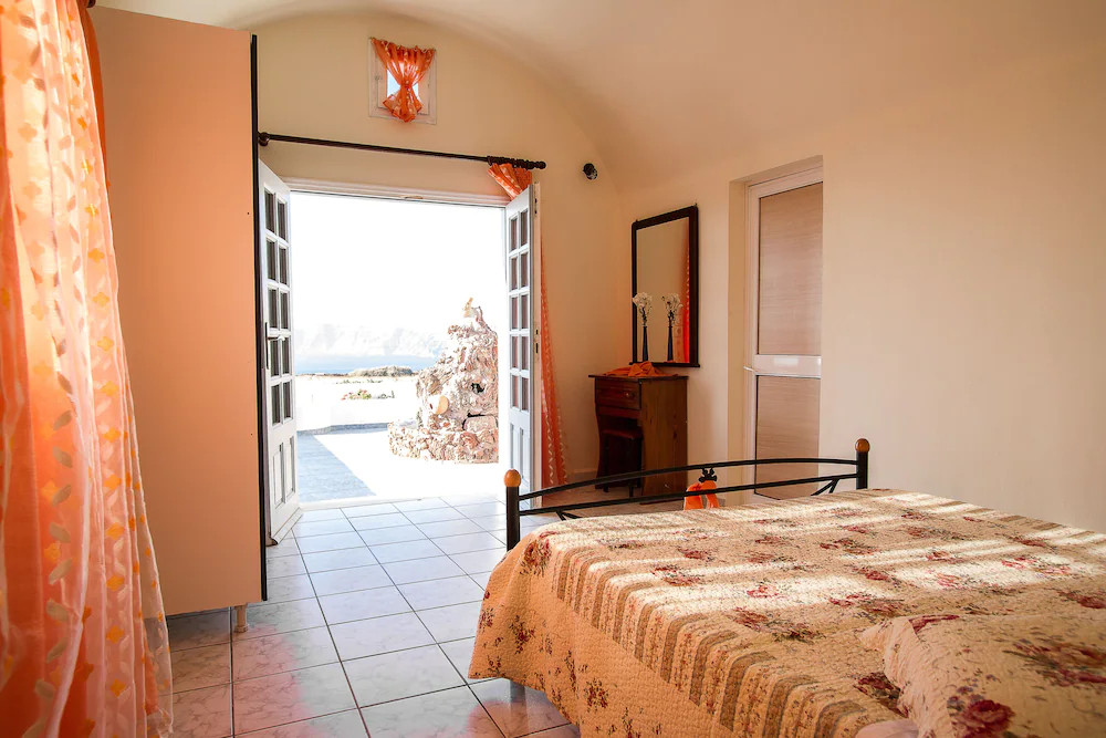 Villa Iliovasilema Santorini