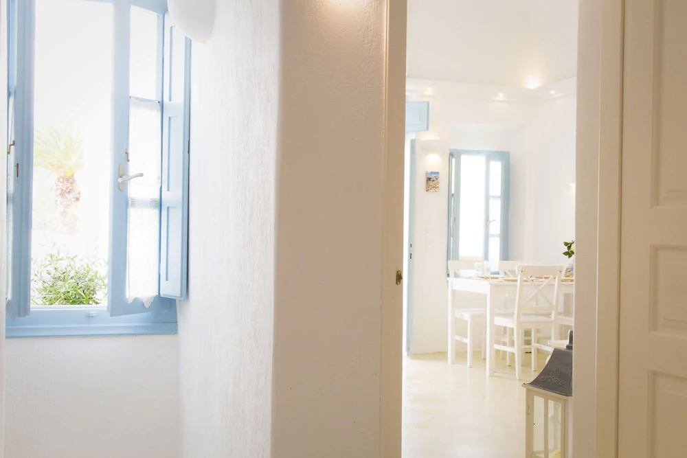 Linos Suites
