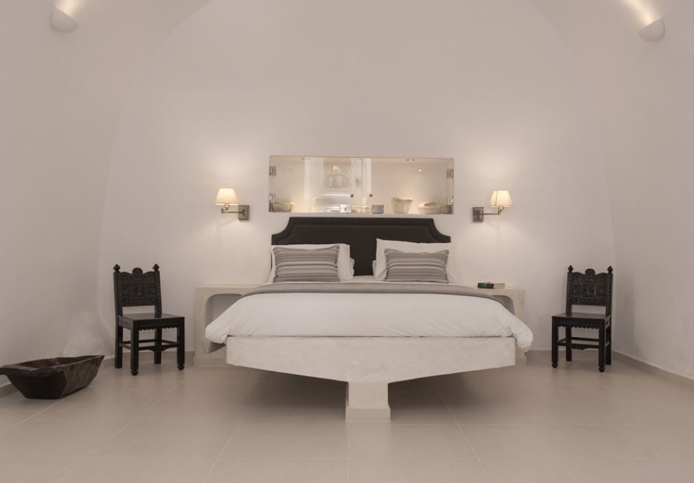 Dimitrios Cave House