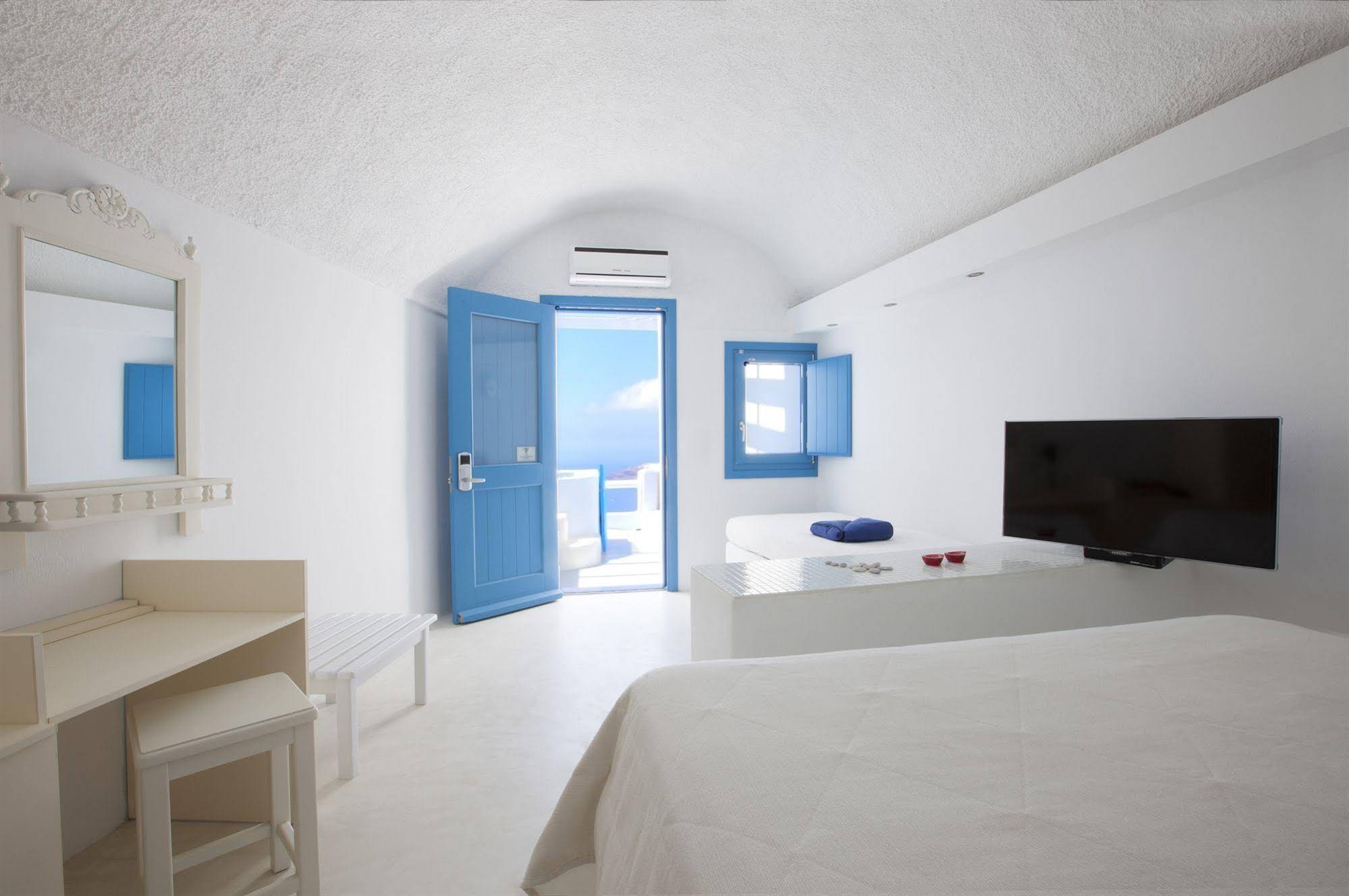 Abyssanto Suites & Spa