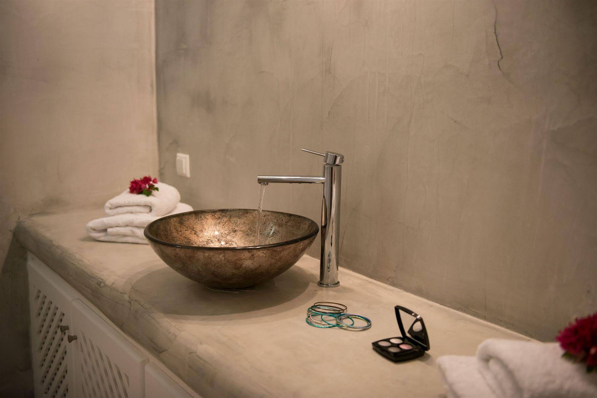 Aelia by Eltheon Hotel