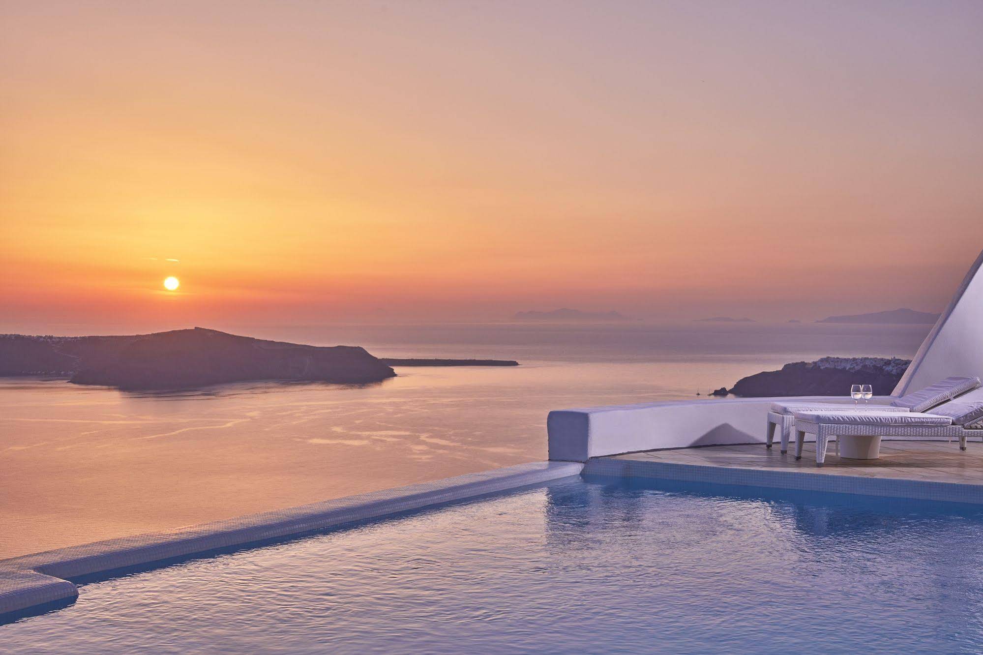 Astra Suites